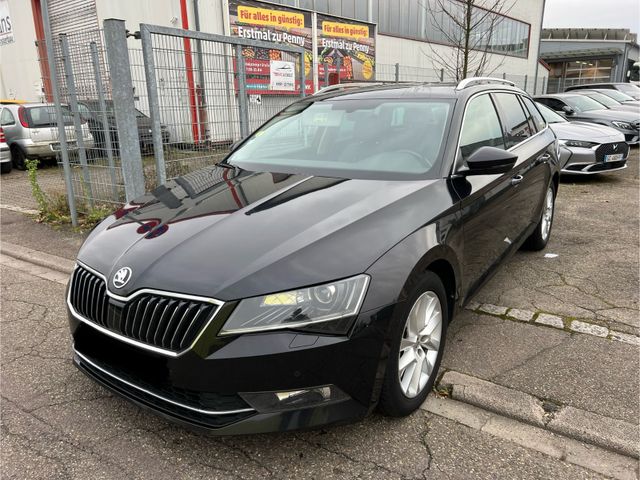 Skoda Superb Combi Style 2.0TDI 150 DSG Leder/Xenon