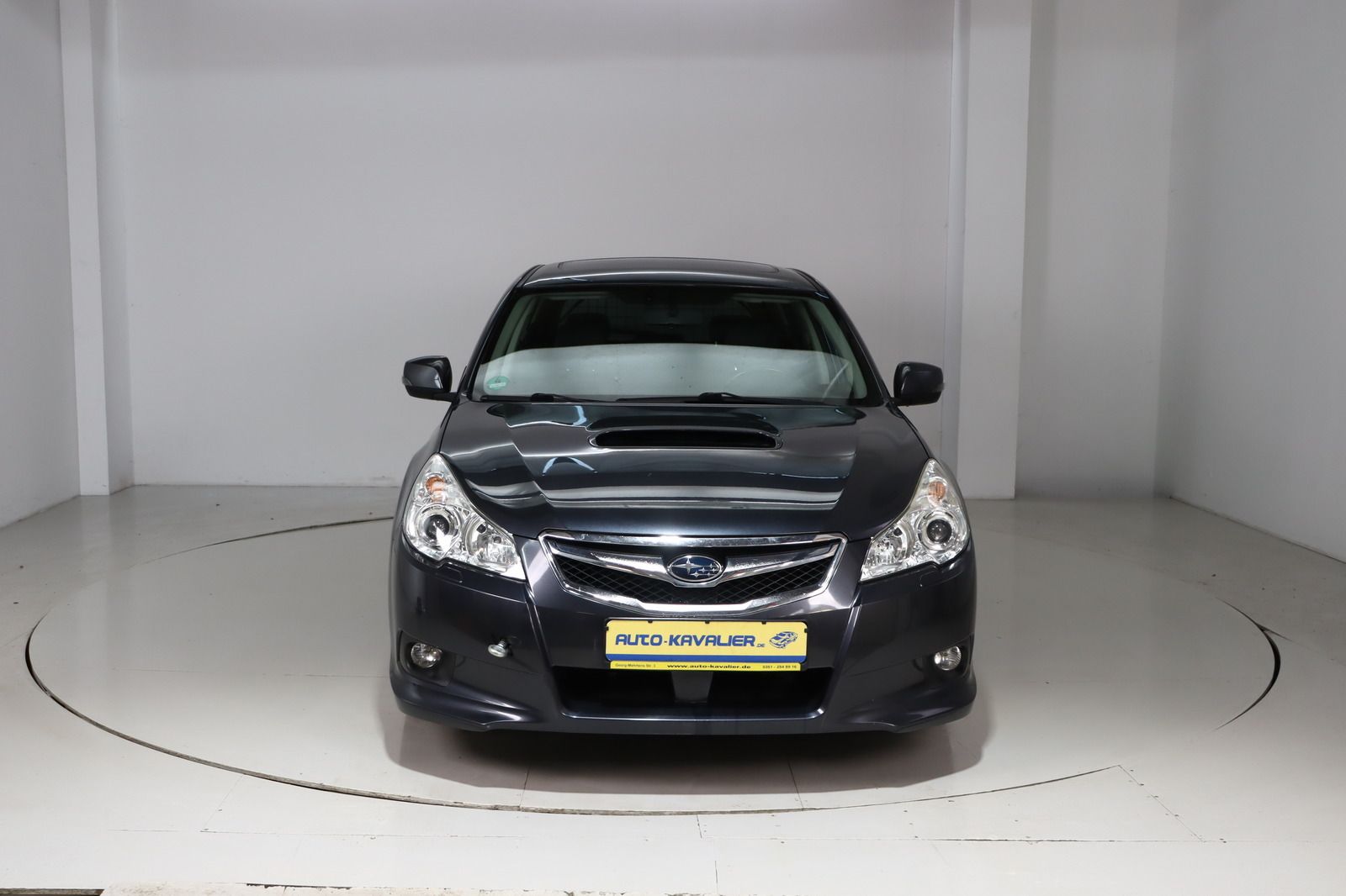 Fahrzeugabbildung Subaru Legacy Kombi 2.0D Outback Comfort Navigation