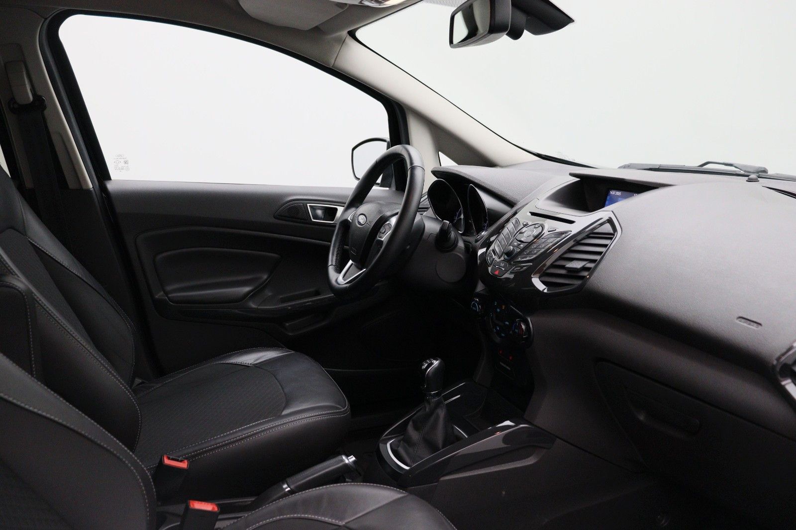 Fahrzeugabbildung Ford EcoSport 1.0 Titanium PDC TEMPO SHZ