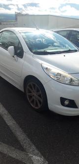 Peugeot 207 CC Premium HDi FAP 110 Premium - Peugeot 207 Premium mit Diesel-Antrieb