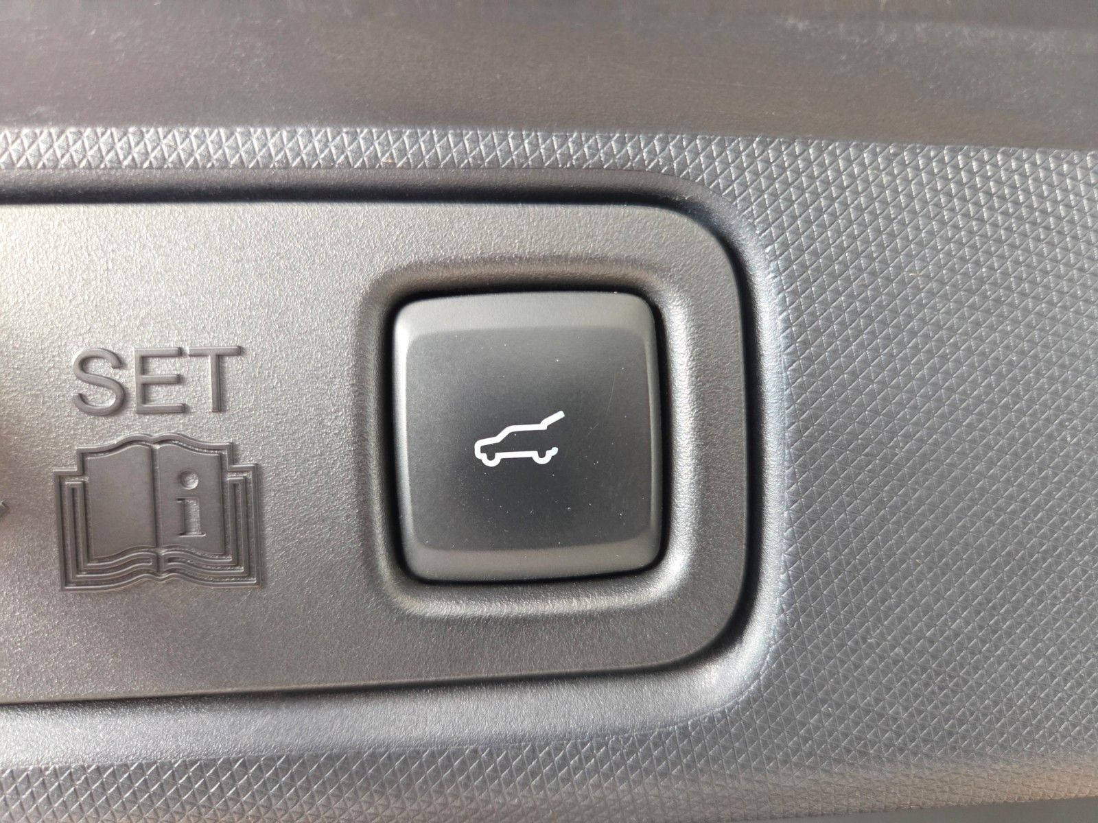 Fahrzeugabbildung Ford Mustang Mach-E GT AWD