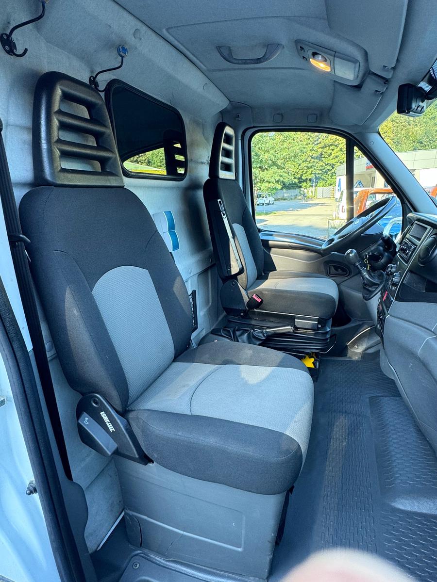 Iveco Daily Kasten HKa 50 C... Radstand 3950