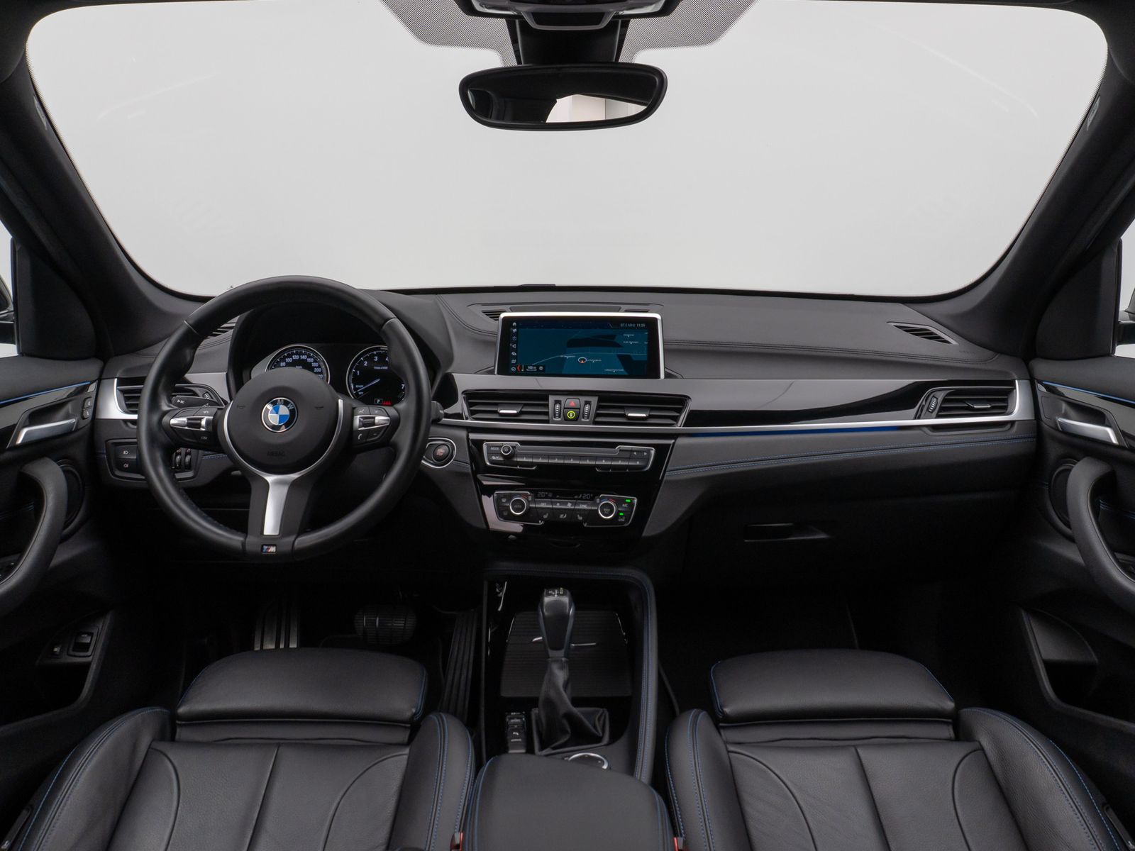 Fahrzeugabbildung BMW X1 xD25e M Sport Kamera Navi DAB HiFi DrivAssist