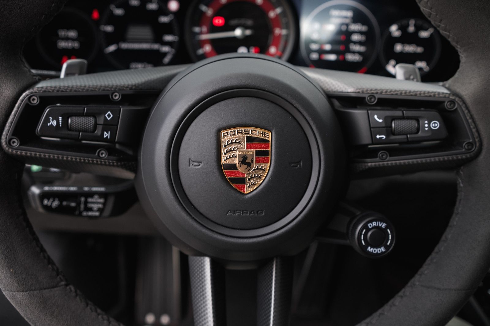Fahrzeugabbildung Porsche 911/992.1 GTS 4 -18Wege-INNO-360-HALenkung-LED