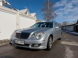 Mercedes-Benz Mercedes E220 CDI W211 (2009) 124.000 km Scheckh - Mercedes-Benz: W124 C