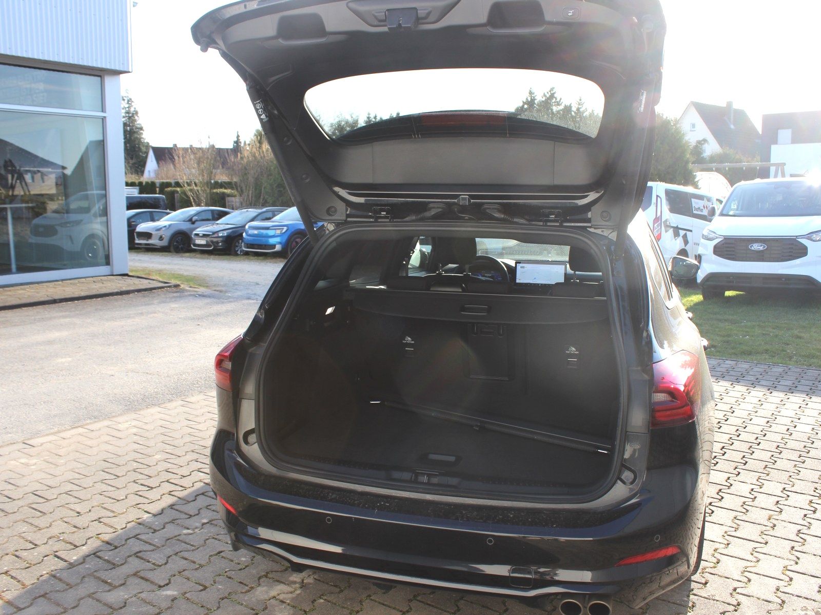 Fahrzeugabbildung Ford Focus ST-Line X 1,0 EcoBoost Start/Stopp