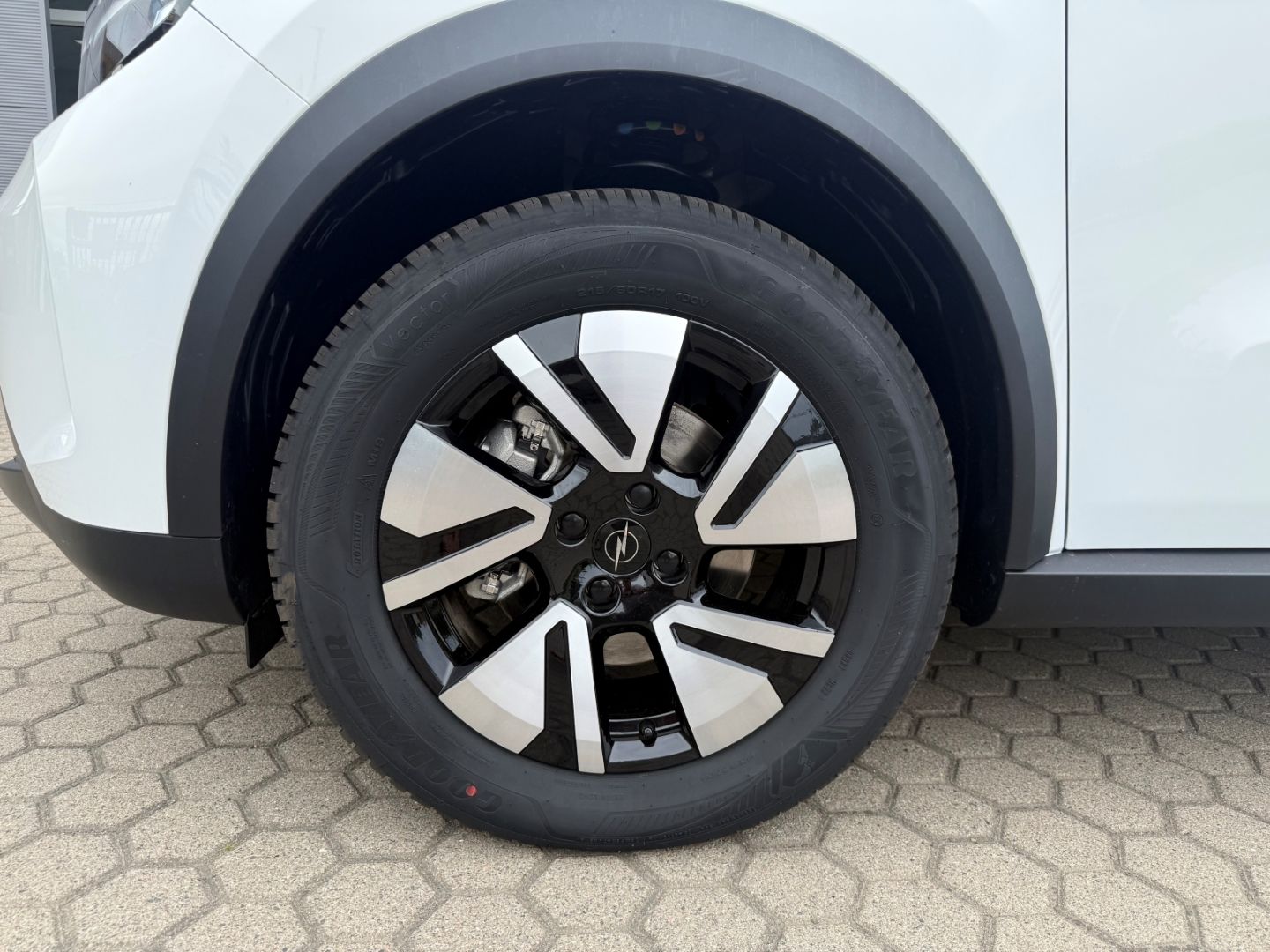 Fahrzeugabbildung Opel Frontera Electric Edition 83 kW Extended Range