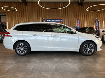 Peugeot 308 SW Allure *TEMPO*NAVI*PDC*KLIMAAUTO*