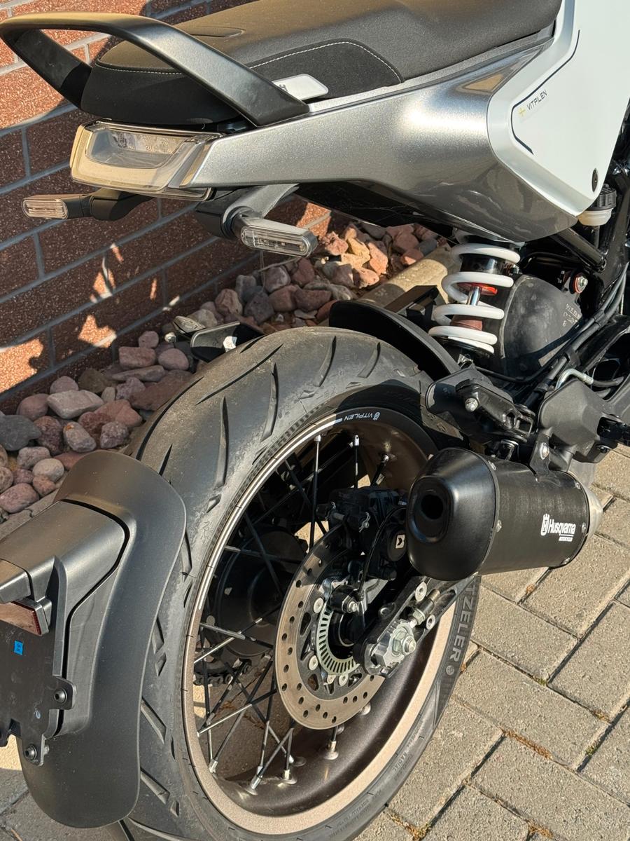 Husqvarna Vitpilen 401