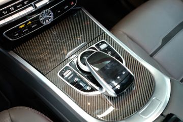 Fahrzeugabbildung Mercedes-Benz G 63 AMG/CARBON/2xNIGHT/MANUFAKTUR/KREIDE GRAU