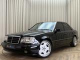 Mercedes-Benz 200 200-500 (W124) 400E / 500E / 4.2 V8 / AMG Ae - Mercedes-Benz W124 aus dem Jahr 1992