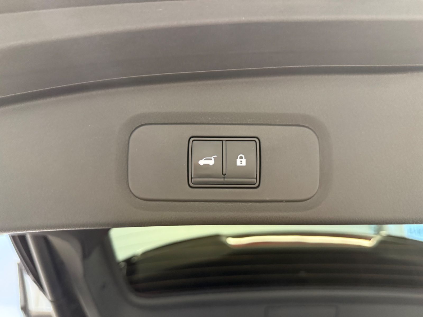 Fahrzeugabbildung Nissan Qashqai N-Con.AT Allrad,Winter-,Business-P.