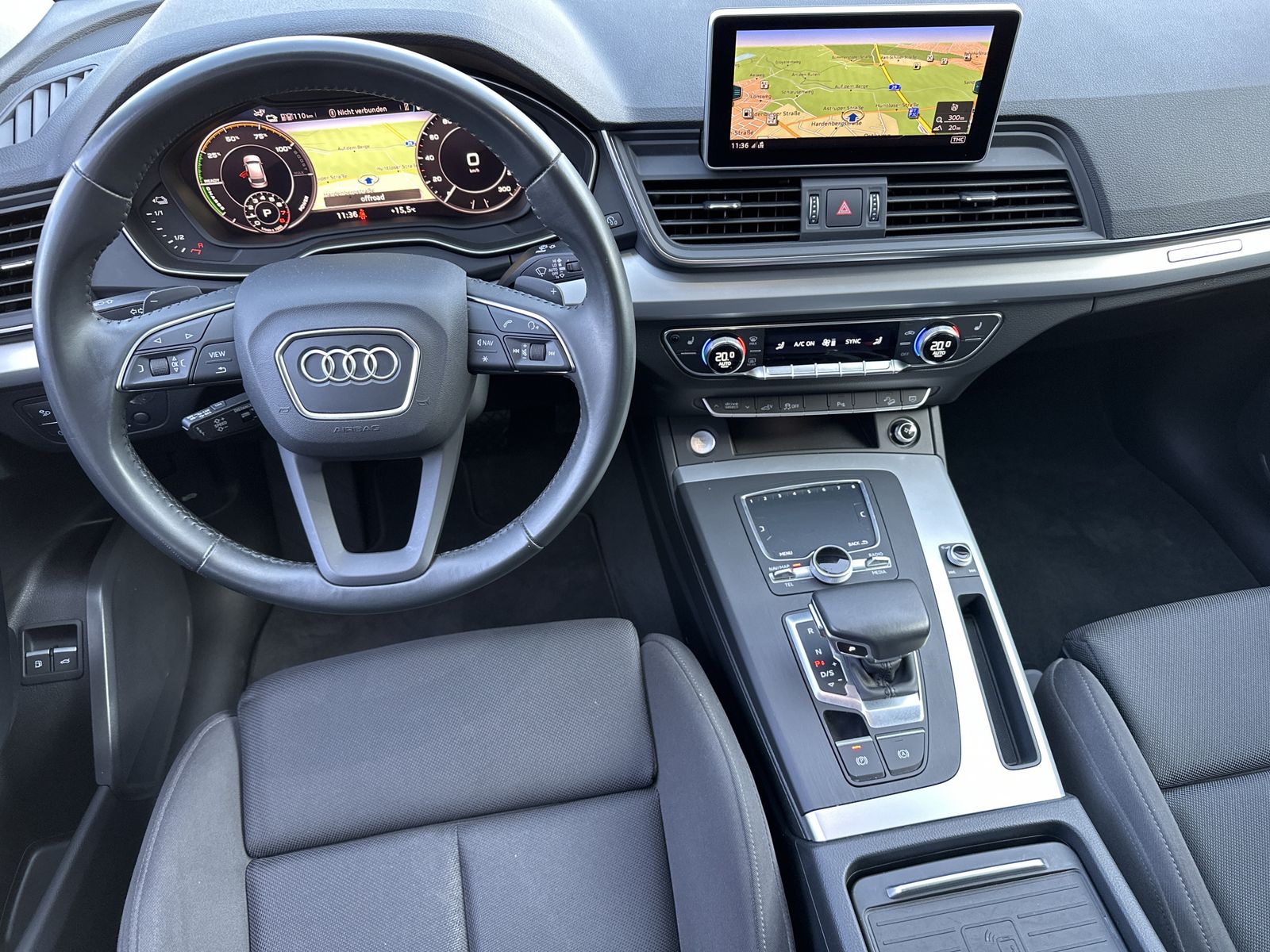 Fahrzeugabbildung Audi Q5 55 TFSI e Quattro S-Line NAV+LED+AHK+ACC+20ZO