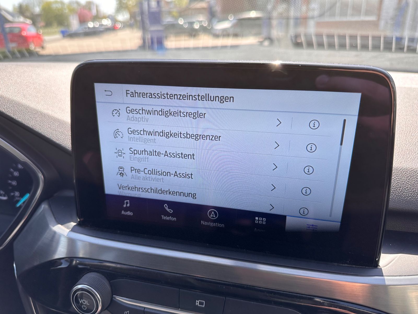 Fahrzeugabbildung Ford Kuga 2.0 EcoBlue Titanium X AHK/Navi/ACC/eHeck