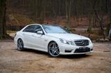 Mercedes-Benz E 63 AMG AMG - gebrauchte Mercedes-Benz E 63 AMG aus dem Jahr 2010