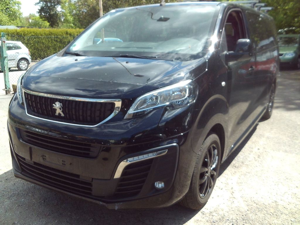 Image of Peugeot Traveller