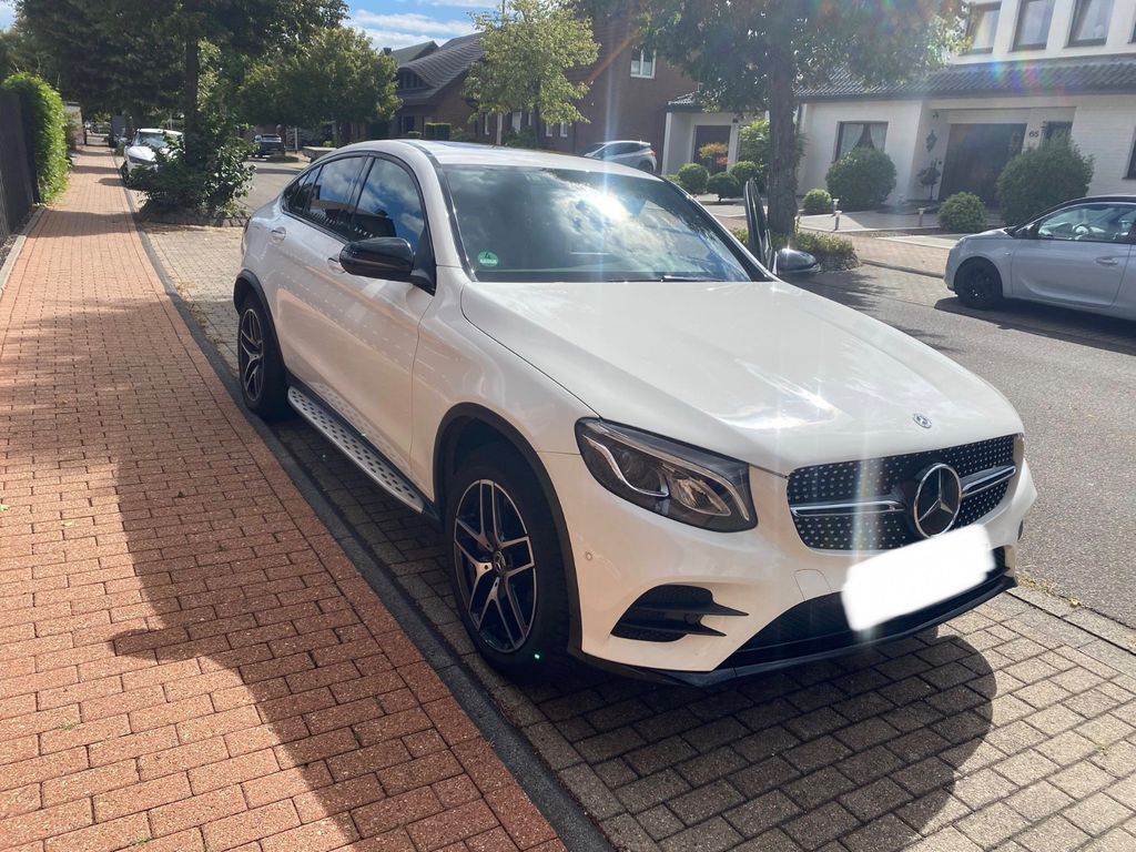 Image of Mercedes-Benz GLC 250