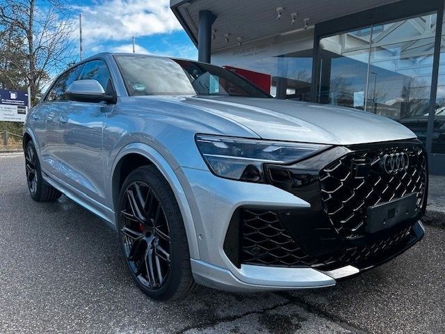 Image of Audi RSQ8