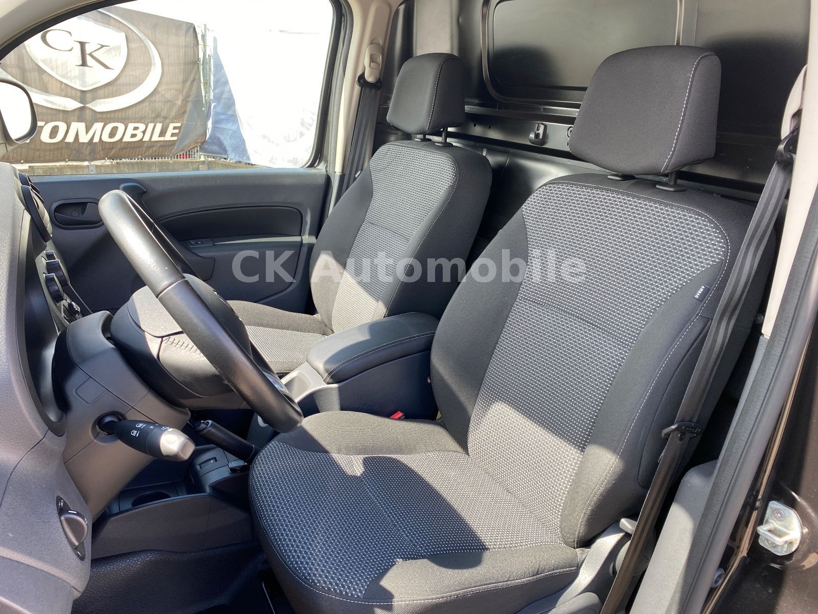Fahrzeugabbildung Mercedes-Benz Citan 111 CDI Kasten Lang/Klima/Navi/Kamera/AHK