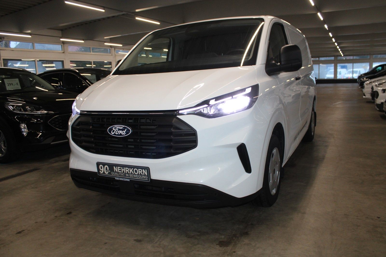 Fahrzeugabbildung Ford Transit Custom L1 TREND LED NAVI CAM ACC SHZ uvm