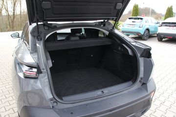 Peugeot 408 - 8