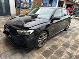 Audi A1 40 TFSI S tronic Sportback - S line - Audi A1: Von Privat