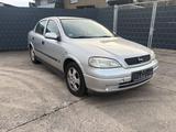 Opel Astra 1.6 Edition 100 Edition 100 - Opel Astra aus 1999: 1.6