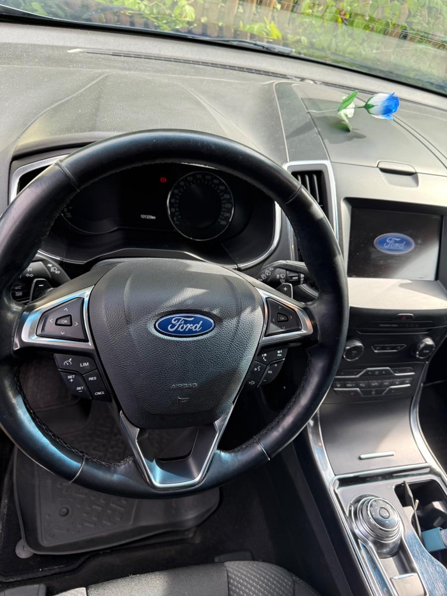 Ford Edge 2,0 l EcoBlue Bi-Turbo 4x4 TITANIUM Aut...