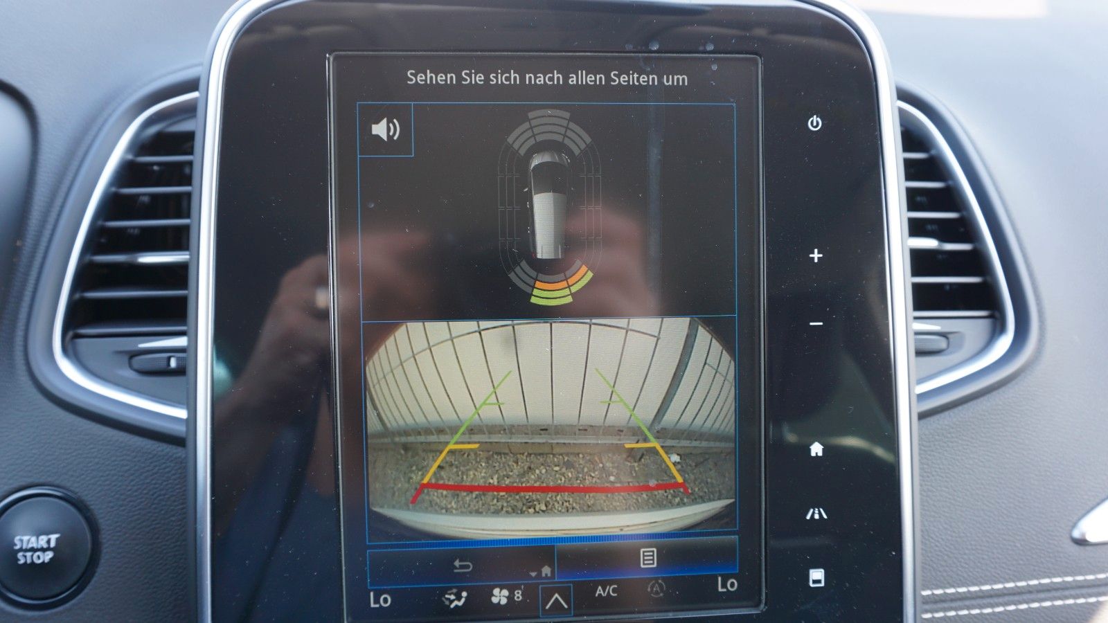 Fahrzeugabbildung Renault Renault Scenic IV Grand Techno, Kamera, LED