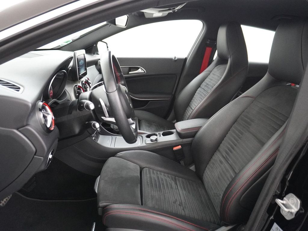 Mercedes-Benz CLA 250 Shooting Brake Sport 4MATIC Business kam