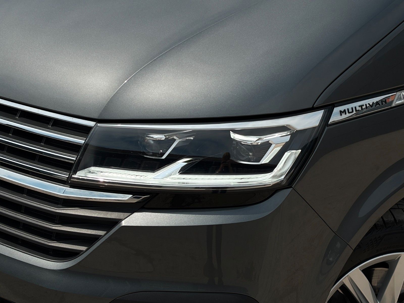 Fahrzeugabbildung Volkswagen T6.1 Multivan Highline Alcan. CAM ACC SHZ 3-Z KL