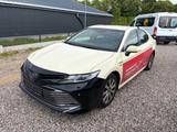 Toyota Camry 2,5-l-VVT-i Hybrid Executive,Folien beklet - Toyota Camry: Executive