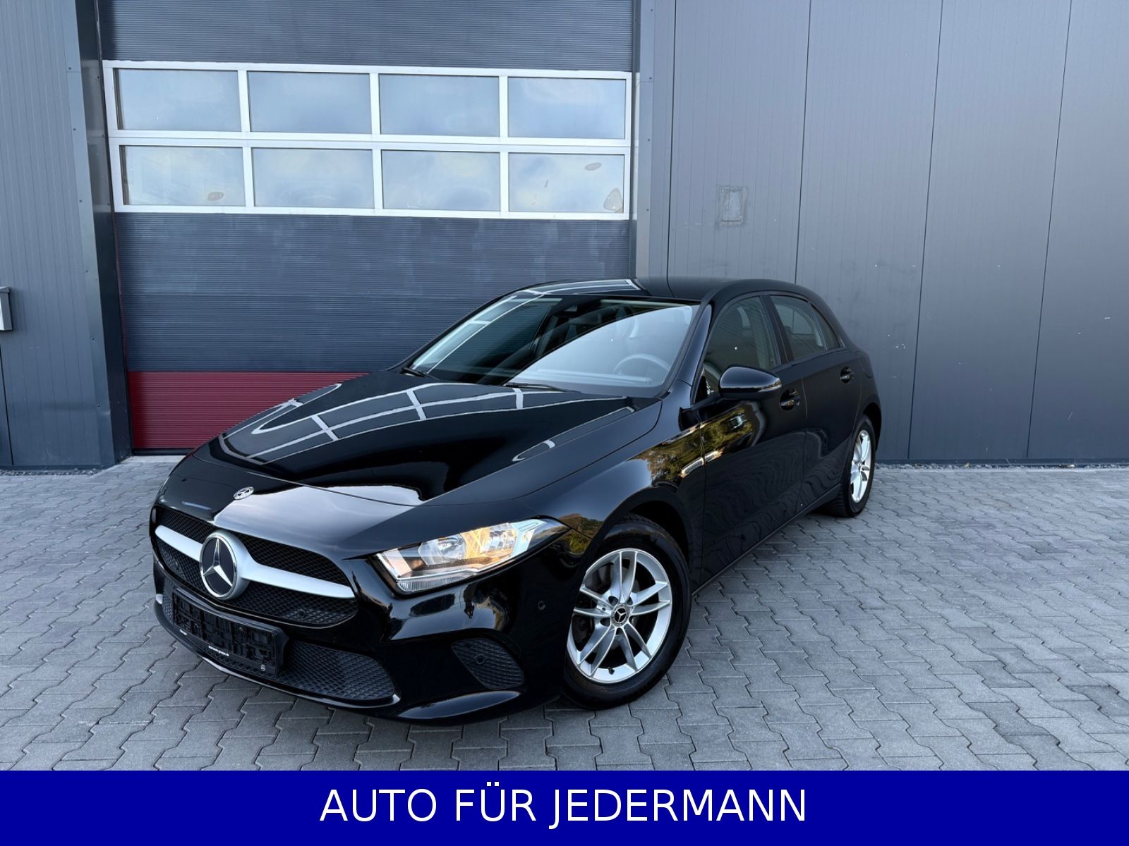 Mercedes-Benz A 180d *Navi*SHZ*2. Hand*MB-Service*