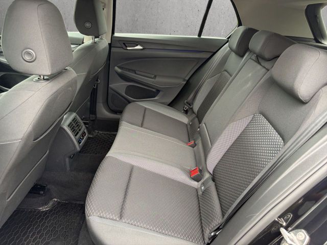 Golf VIII 1.5 TSI DSG Active Bluetooth Navi LED