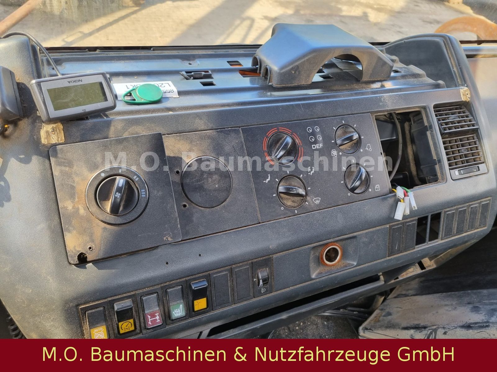 Fahrzeugabbildung MAN LE 8.180 BB / L 2000 /4x2 /