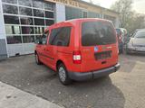 Volkswagen Caddy Life-Rollstuhlrampe - gebrauchte VW Caddy aus dem Jahr 2008