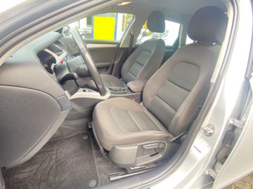 Bild 9 Audi A4 Avant Attraction AHK leichte optische Mängel