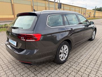 Volkswagen Passat Variant - 7