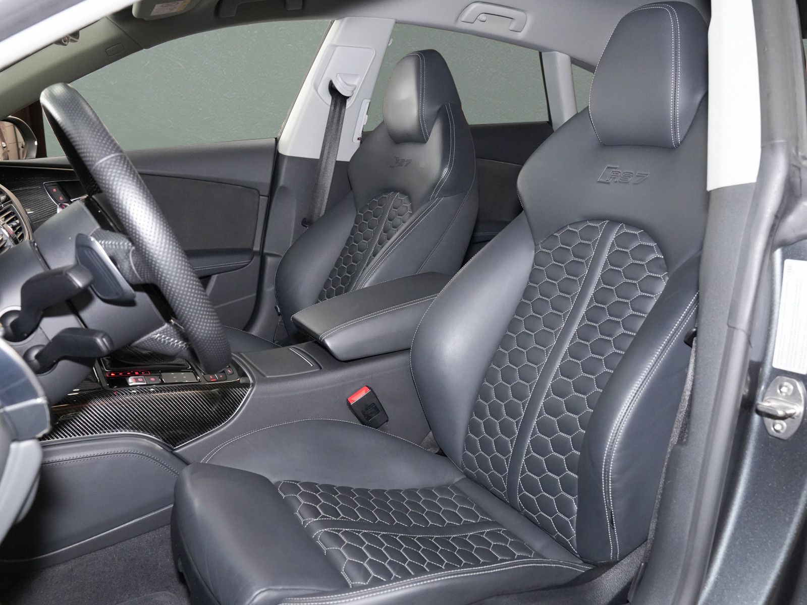 Fahrzeugabbildung Audi RS7 Performance - Daytona matt|Dynamik+|Valcona