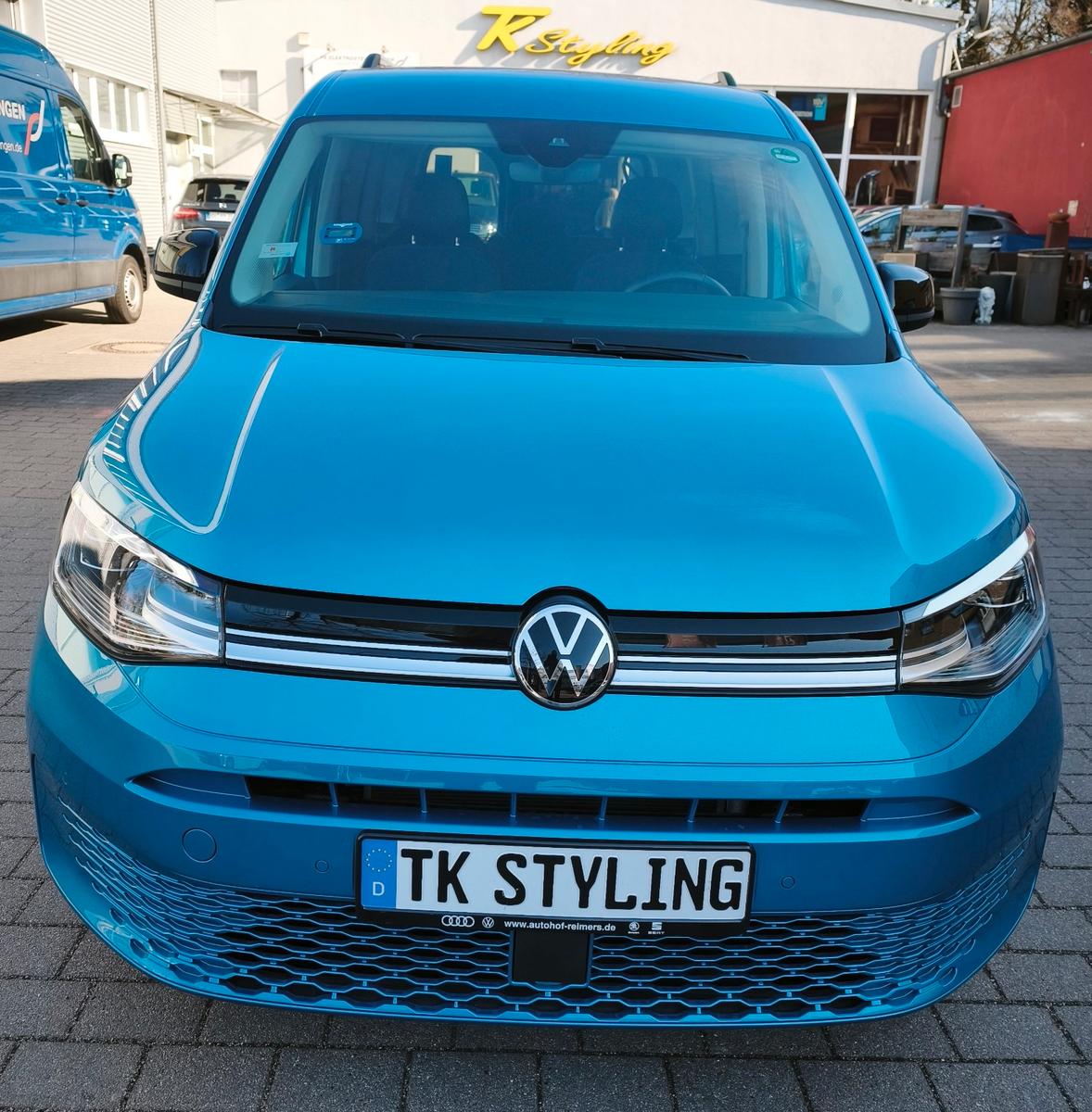 Volkswagen Caddy ROLLSTUHL BEHINDERTENGERECHT NEUWERTIG AUT