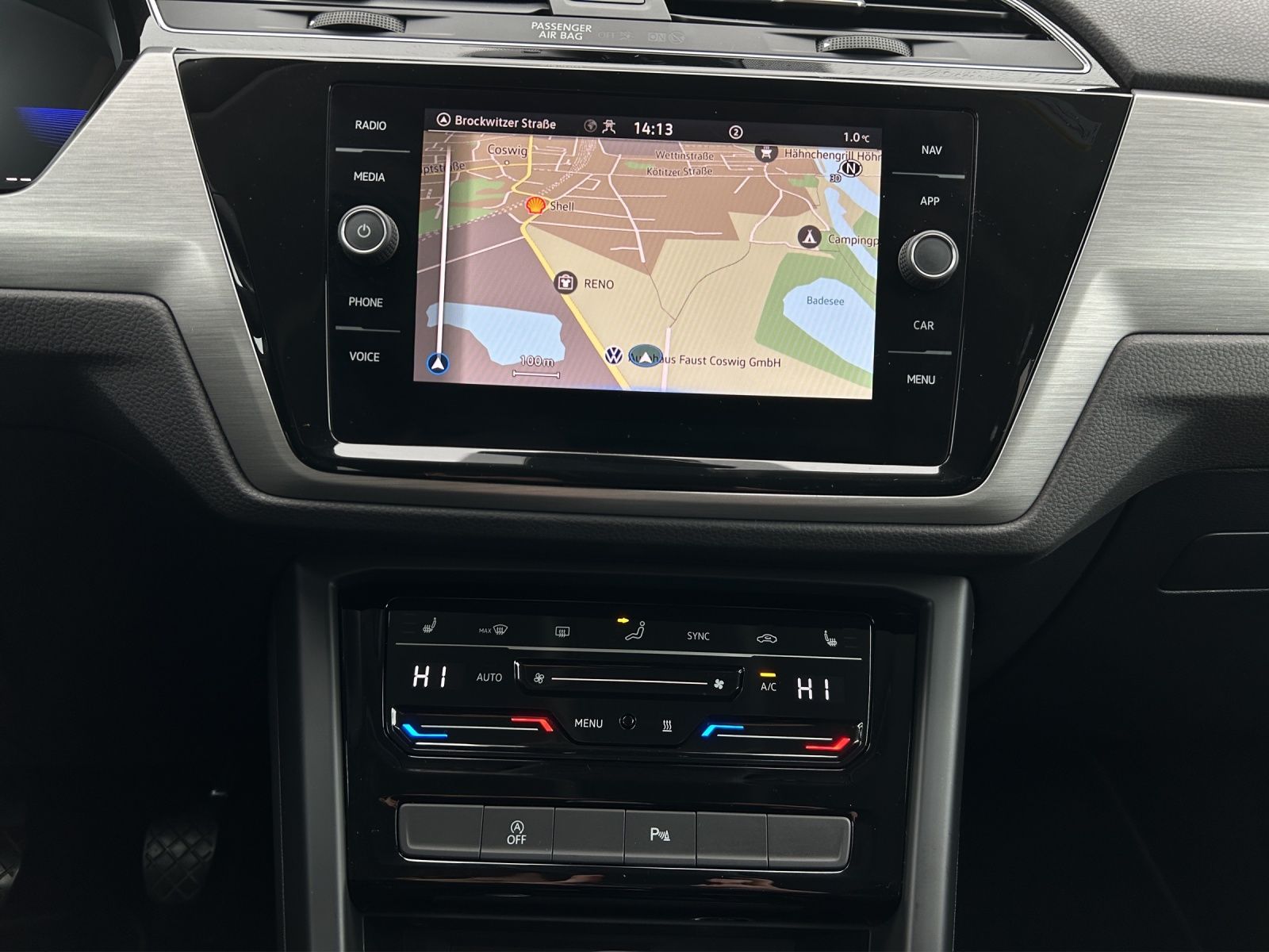 Fahrzeugabbildung Volkswagen Touran Comfortline TDI LED ACC STH SH Massage Cl