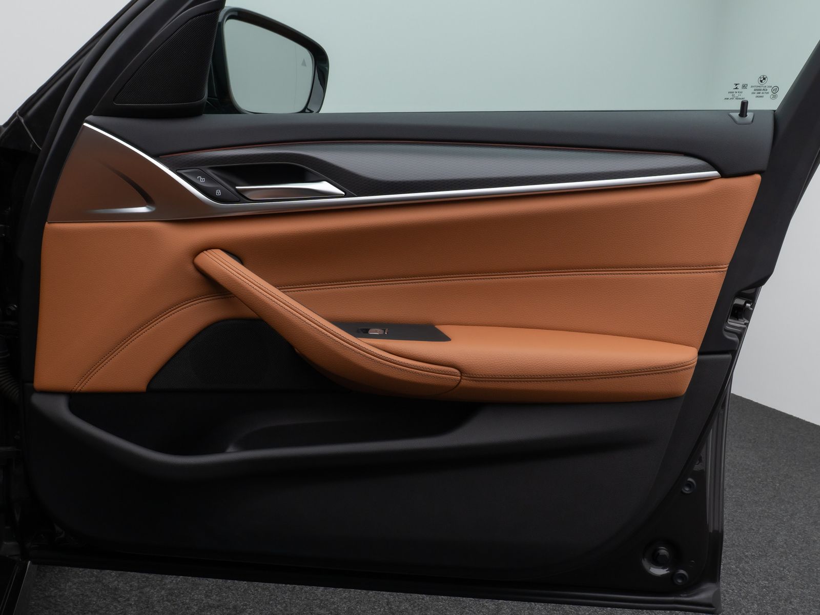 Fahrzeugabbildung BMW 530e M Sport Kamera Laser HUD DAB HiFi Komfort