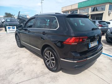 Volkswagen Tiguan - 6