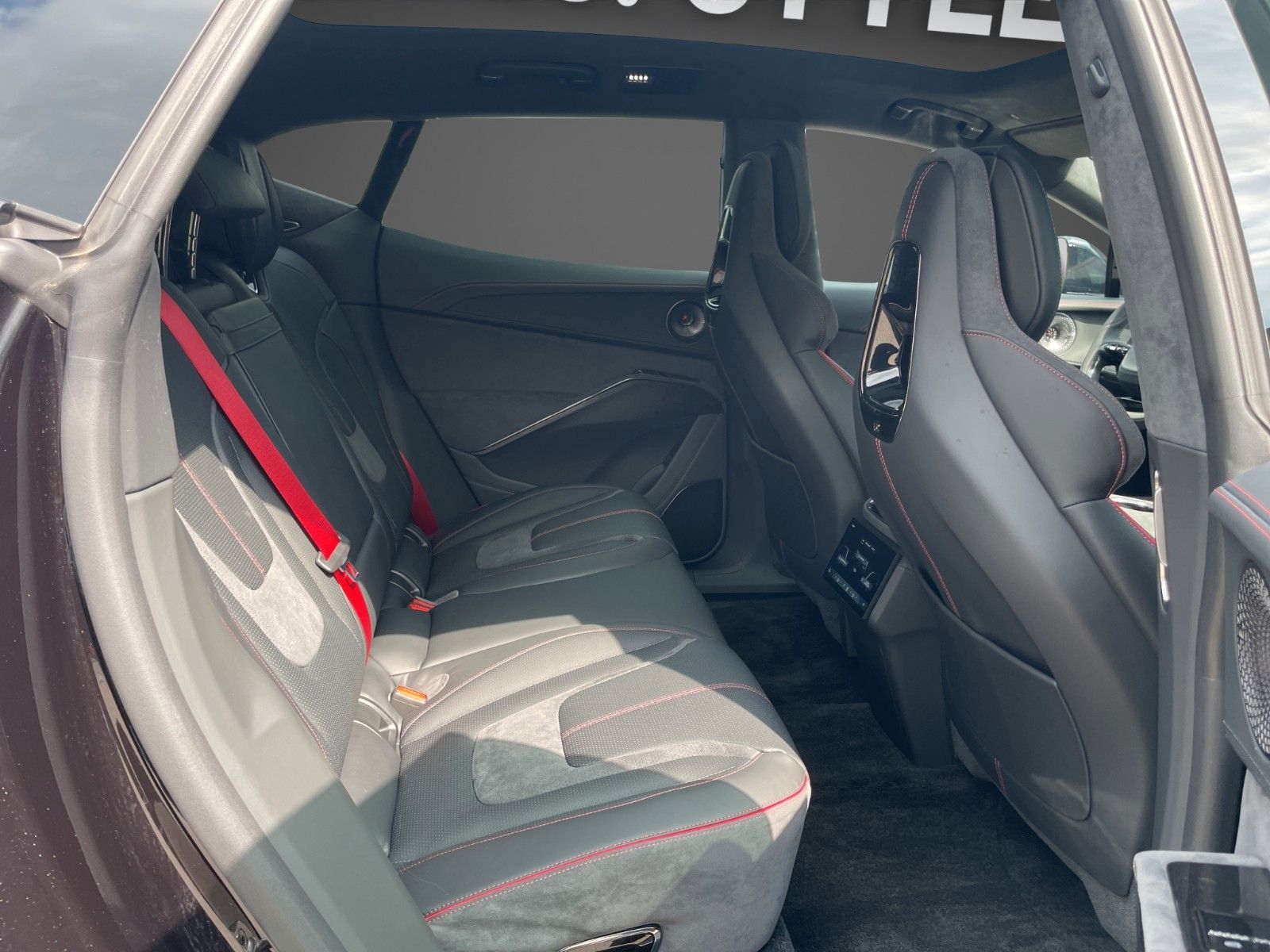 Fahrzeugabbildung Lotus Eletre 600 Sport SE Lotus Wuppertal