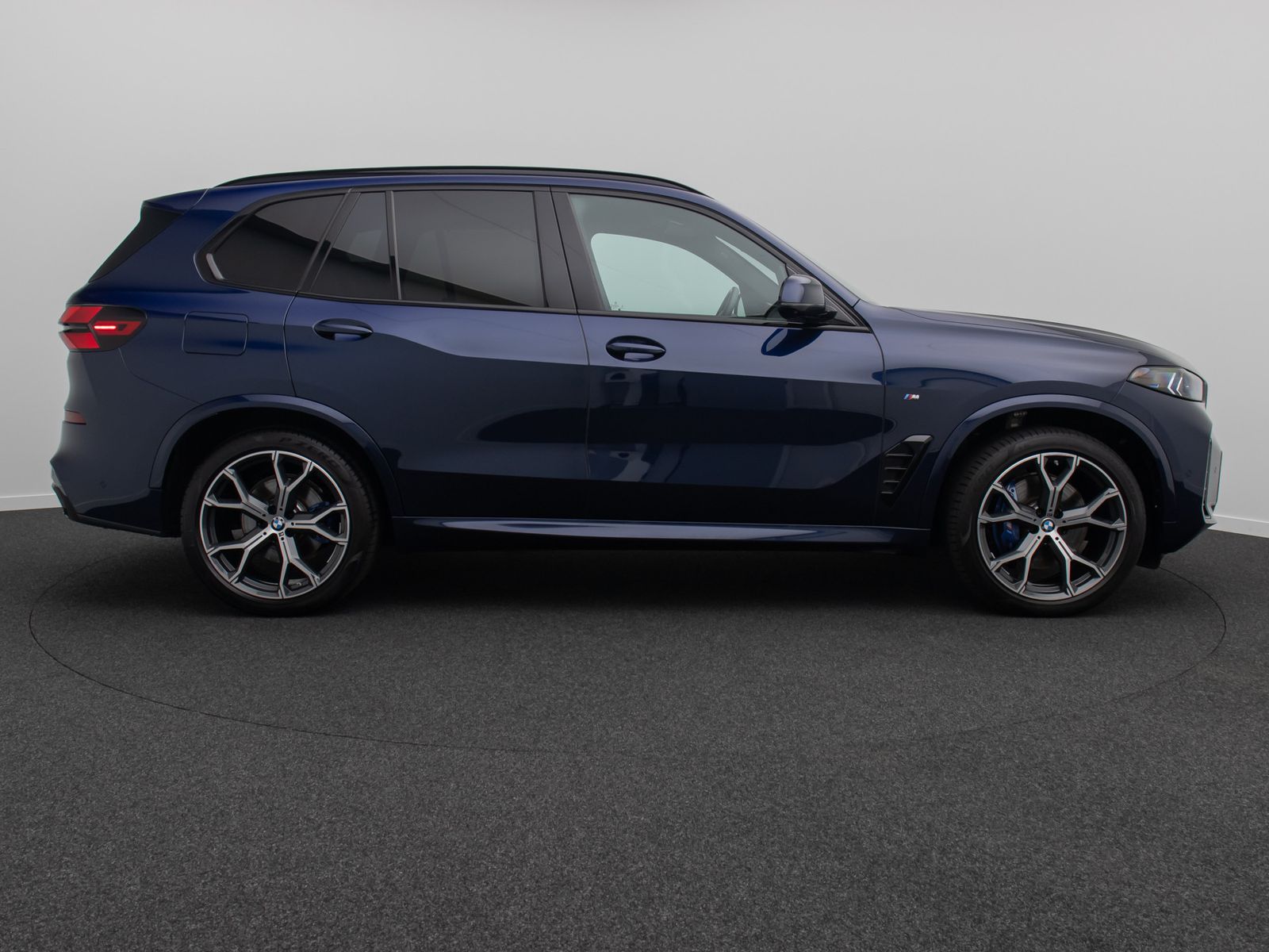 Fahrzeugabbildung BMW X5 xD40d  M Sport Pro Panorama 360&deg;HUD DAB H/K