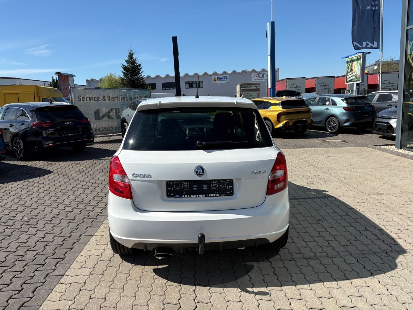 Fahrzeugabbildung SKODA Fabia Cool Edition KLIMA RDKS 8-fach bereift