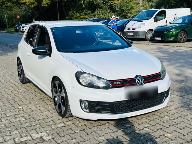 Volkswagen Golf VI 6 GTI