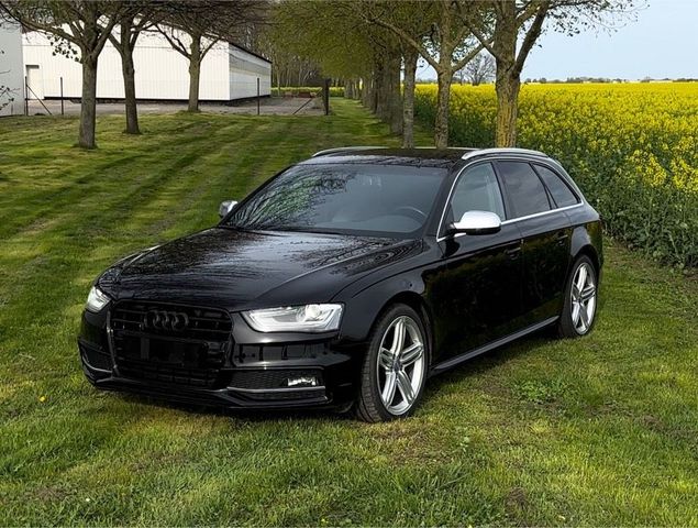 Audi S4B8 Avant FL TÜV und Service NEU