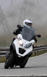 Piaggio MP3 LT 400 i.e. TÜV 06/2027,  komplett überholt  - PIAGGIO MP4