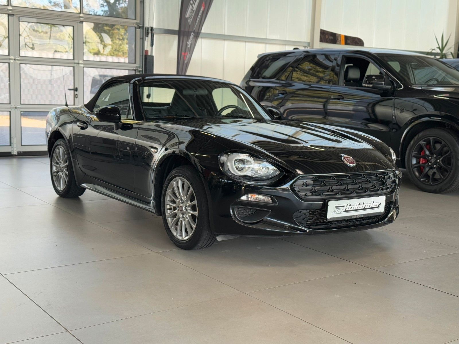 Fahrzeugabbildung Fiat 124 Spider  Klimaanlage Tempomat LM-Felgen TOP